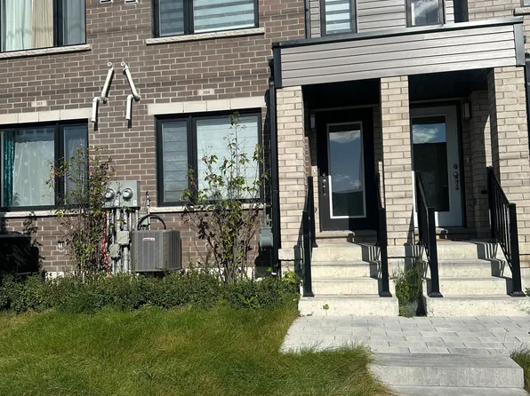 585 Colborne St E #304, Brantford, ON N3S 0K4