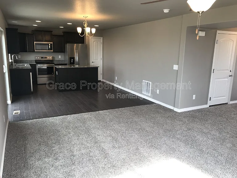 2063 Tabor St — Photo 3