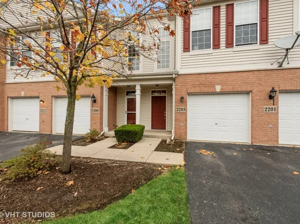 2203 Concord Dr #291C, McHenry, IL 60050