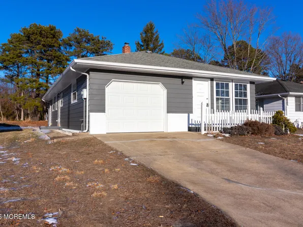 88 Biabou Drive, Toms River, NJ 08757