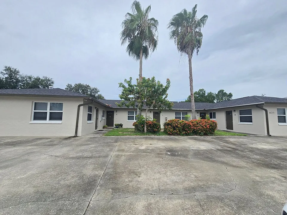 621 SE 13th Pl