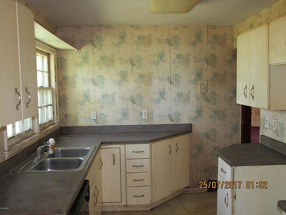 4th image of 4224 Oakland Dr