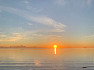 1657 Beach Grove Rd, Delta, BC V4L1P4