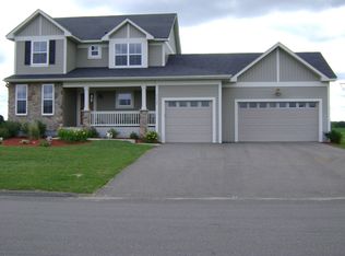 21438 Queen St NW, Elk River, MN 55330