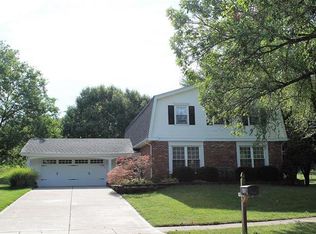 340 Glan Tai Dr, Ballwin, MO