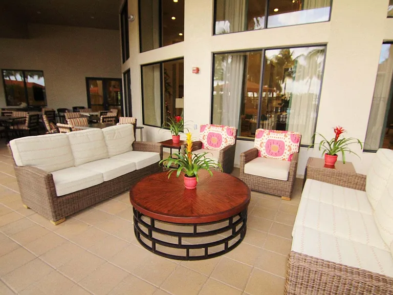 6812 Belmont Shore Dr — Photo 45