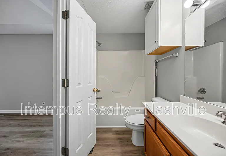325 Shoshone Pl — Photo 3