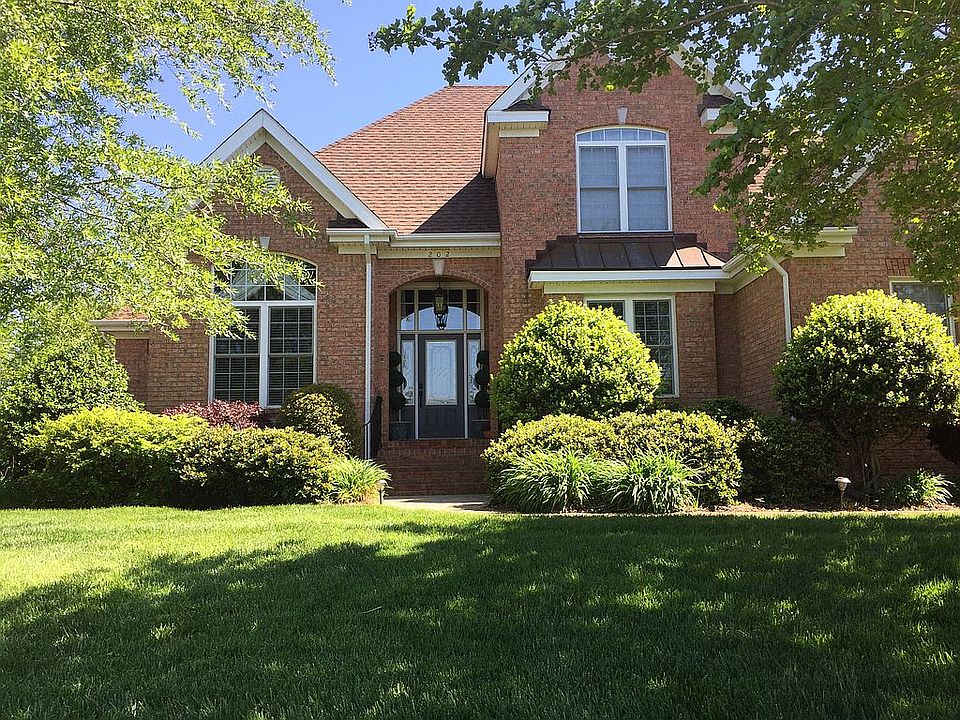 1st image of 202 Wentworth Ct