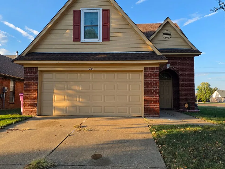 1624 Central Trails Dr