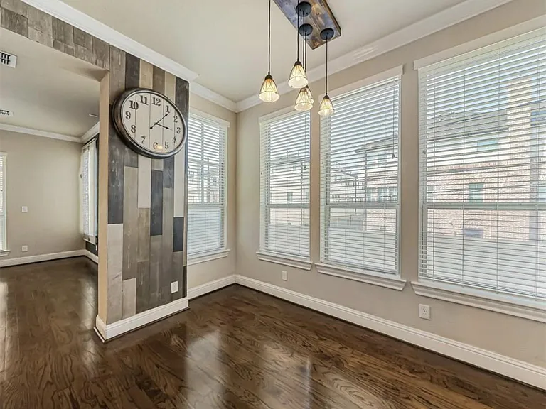 6005A Kansas St — Photo 17