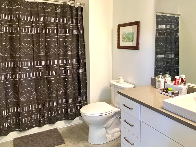 128 Hawthorne Ct #B — Photo 12