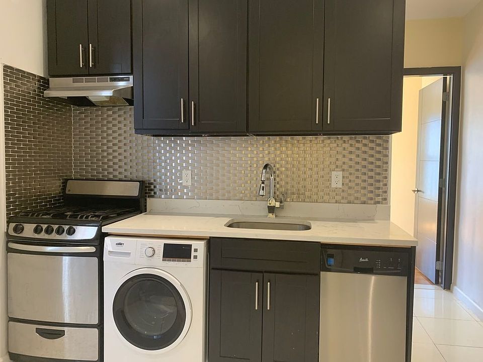 1st image of 932 Amsterdam Ave #2