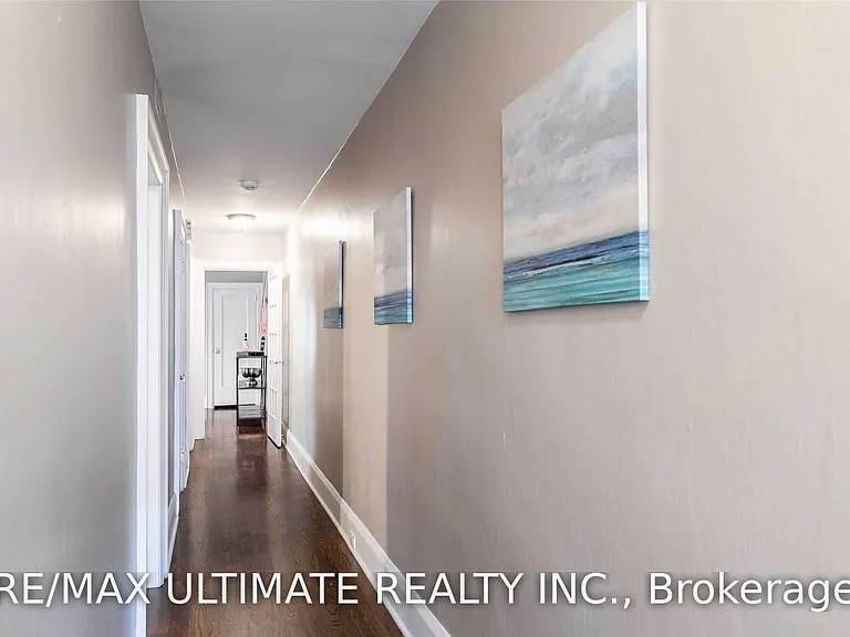 470 Oriole Pkwy #4 — Photo 35