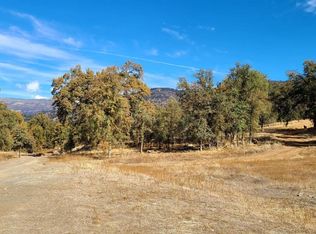 10 Sycamore Rd, Tollhouse, CA 93667