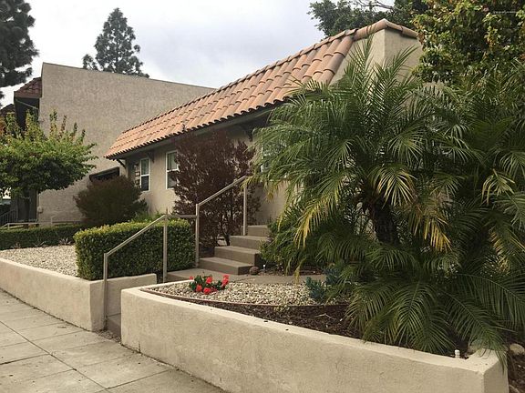 2nd image of 1908 Waltonia Dr
