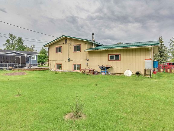 3rd image of 313 Bentley Dr