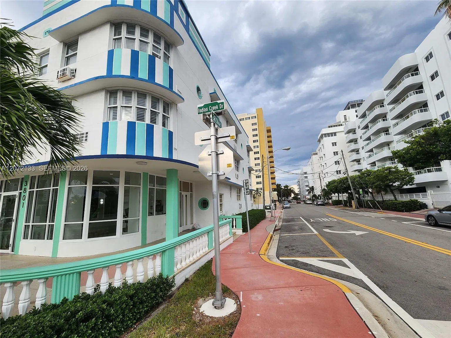 Riverview Villas Condo — Photo 2