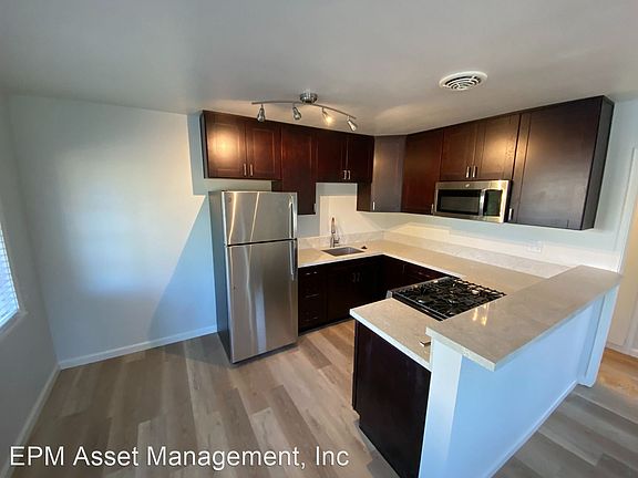 4th image of 8465 La Mesa Blvd #1