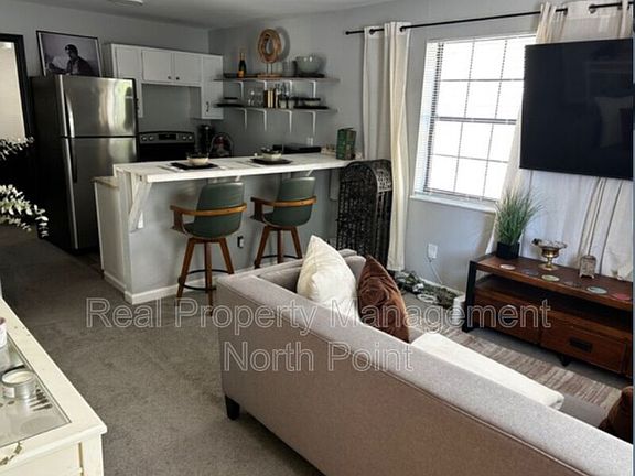 2nd image of 515 Lynch Ave NW Unit A-2