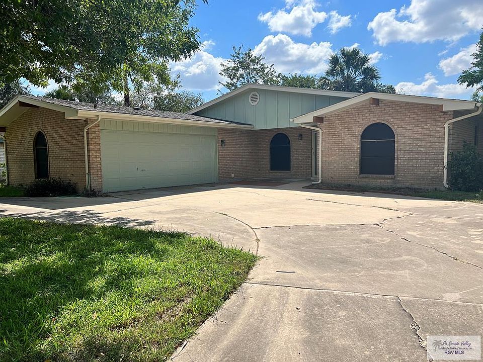 1st image of 5619 La Luna Cir