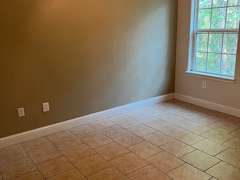 214 Bluebird Ln — Photo 5