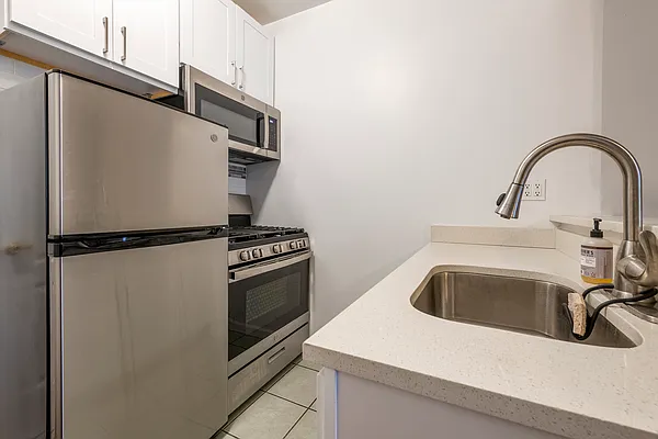 Rented by Spire Group | media 13