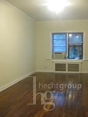 Rented by Hecht Group | media 23