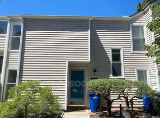 3905 Summerwood Ct, Raleigh, NC 27613