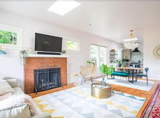 911 21st Ave #A, Seattle, WA 98122