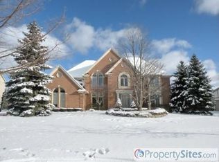 4794 Rambling Dr, Troy, MI 48098