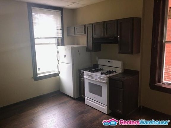 5th image of 2916 Keokuk St