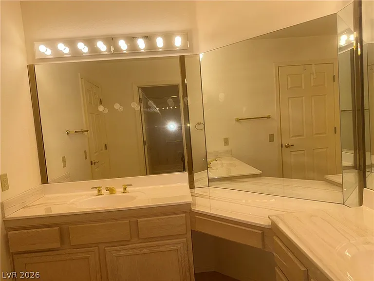8900 Kingsmill Dr — Photo 33