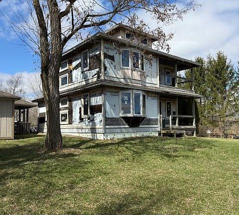2nd image of 285 N Aurelius Rd