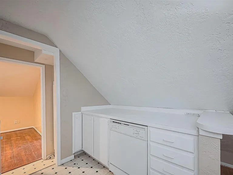 4015 Black Locust Dr — Photo 42