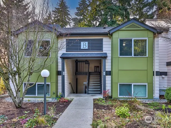 31500 33rd Place SW #B-201, Federal Way, WA 98023