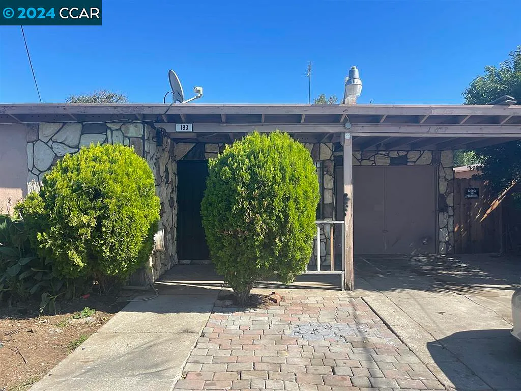 183 Rose Ann Ave photo 1