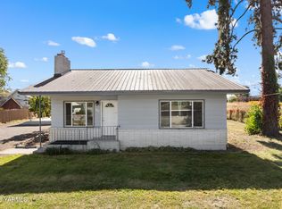 306 Nicka Rd, Grandview, WA 98930