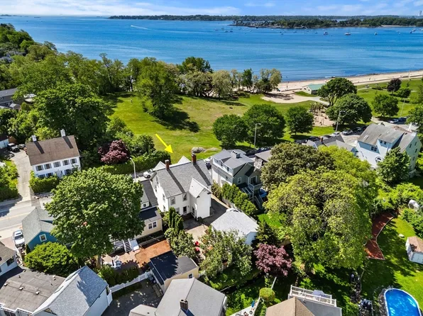 138 Lothrop St, Beverly, MA 01915