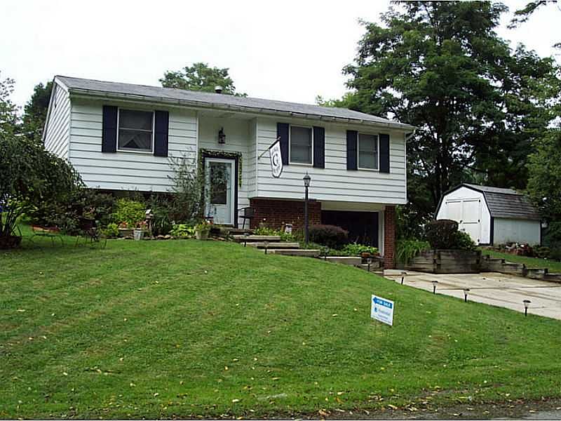 1st image of 621 Green Valley Dr