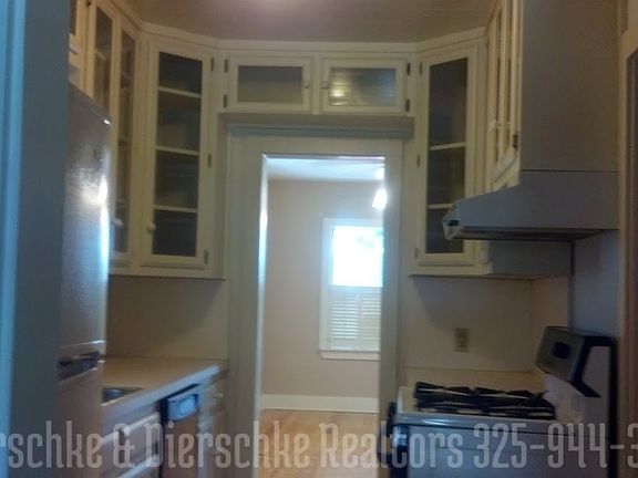 2nd image of 1318 S Park St