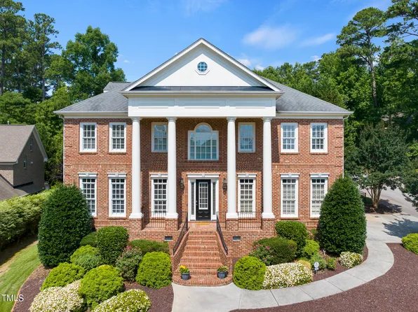 7813 Chestnut Branch Ct, Raleigh, NC 27612