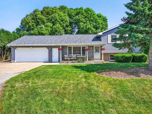 W5642 Michelle Way, Appleton, WI 54915