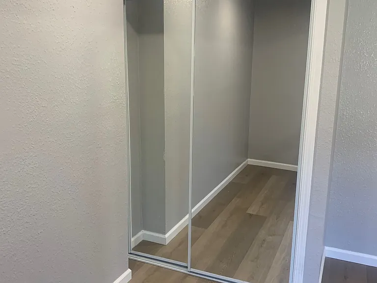 5331 Elsinore Way — Photo 13