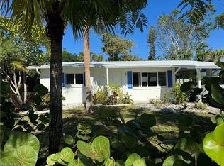 2207 Sunset Ln, Naples, FL 34104