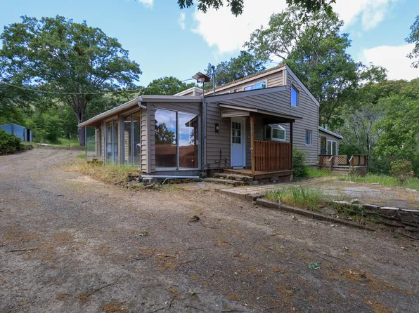 2350 Galls Creek Rd, Gold Hill, OR 97525