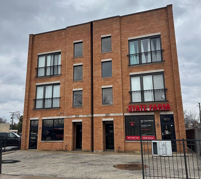 1st image of 1837 N Harlem Ave APT 3
