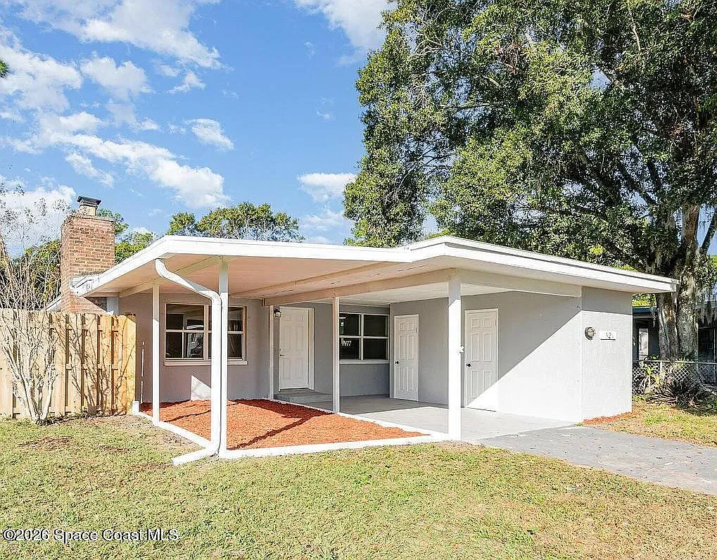3 bed, 972 sqft, $2,200 — Photo 3