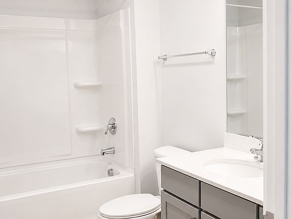2nd image of 3303 Rozzelles Ferry Rd #113