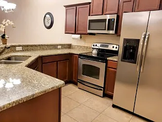 4057 Shade Tree Ln — Photo 6
