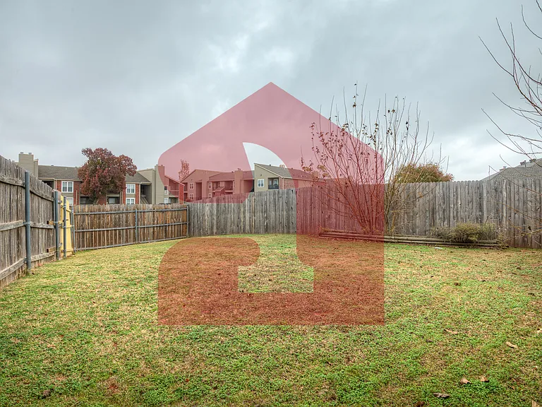 2711 Silvertree Dr — Photo 47